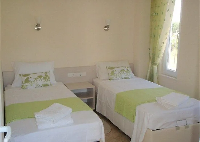 Deska Hisar Garden Hotel