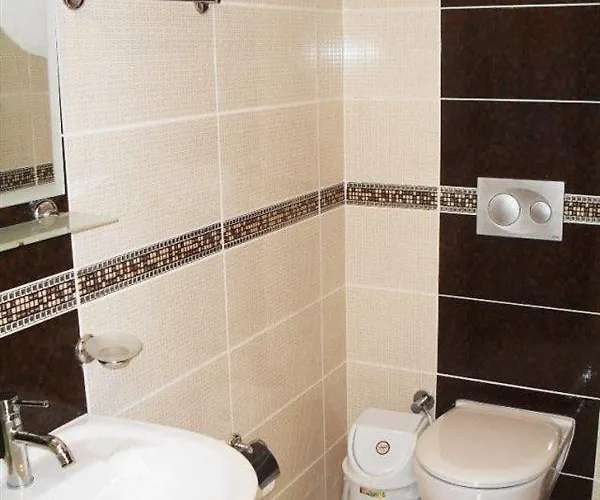 Deska Hisar Garden Hotel