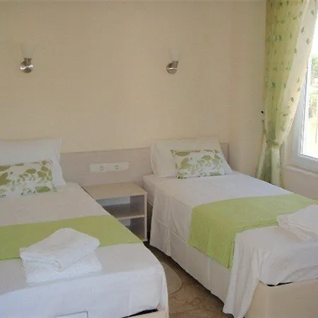 Deska Hisar Garden Hotel